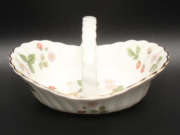 美品 WEDGWOOD 小物入れ カンタベリーバスケット ワイルドストロベリー