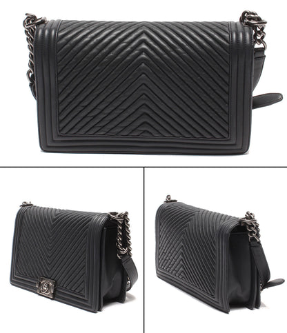 CHANEL チェーンショルダーバッグ 肩掛け シルバー金具 ラムスキン ボーイシャネル Vステッチ 20番台 レディース シャネル