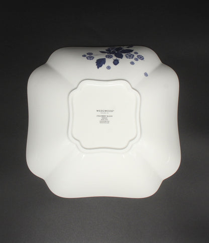 美品 WEDGWOOD スクエアボウル 皿 23cm ストロベリーブルーム インディゴ ウェッジウッド