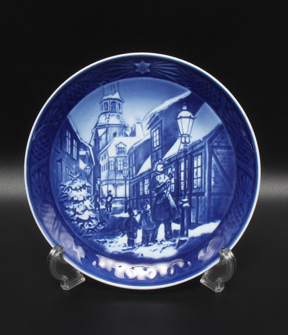 美品 Royal Copenhagen イヤープレート 飾り皿 18cm 1996 ロイヤルコペンハーゲン