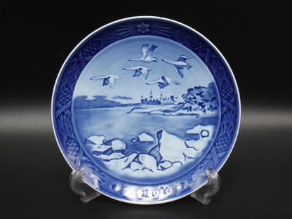 美品 Royal Copenhagen イヤープレート 飾り皿 18cm 2006 ロイヤルコペンハーゲン