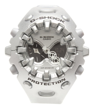 美品 CASIO 腕時計 クオーツ シルバー GA-V01A メンズ カシオ