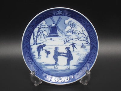 美品 ロイヤルコペンハーゲン イヤープレート 飾り皿 18cm 1989 Royal Copenhagen