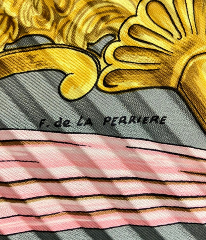 美品 エルメス プリーツスカーフ カレ90 シルク100% 鐙柄 馬具柄 ETRIERS レディース HERMES