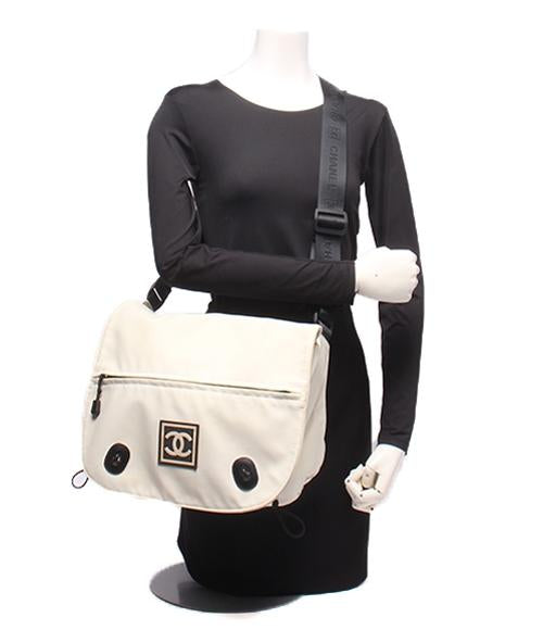 CHANEL ショルダーバッグ 斜め掛け スポーツライン ココマーク レディース シャネル