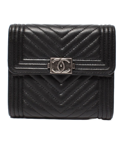 CHANEL 二つ折り財布 31番台 シェブロン Vステッチ シルバー金具 ボーイシャネル レディース シャネル