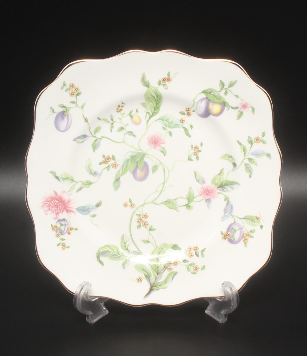 美品 WEDGWOOD スクエアプレート 皿 21cm スウィートプラム ウェッジウッド