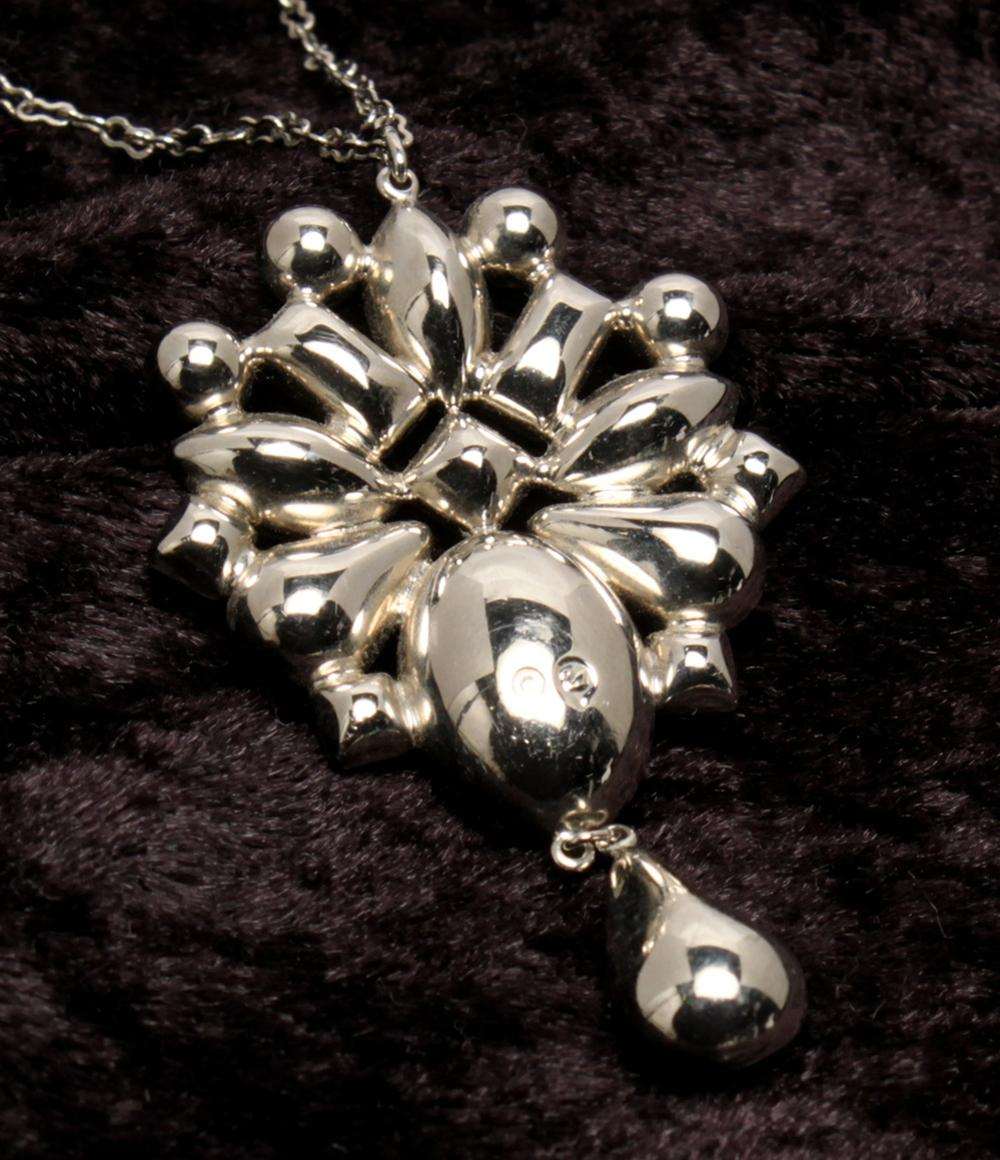SWAROVSKI ネックレス ピアス 2点セット レディース スワロフスキー