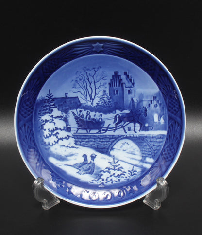 美品 Royal Copenhagen イヤープレート 飾り皿 18cm 1999 ロイヤルコペンハーゲン