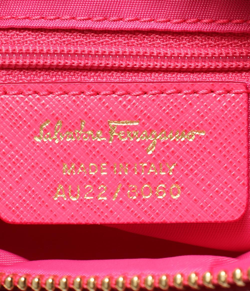 美品 サルヴァトーレフェラガモ ポーチ ヴァラ レディース Salvatore Ferragamo