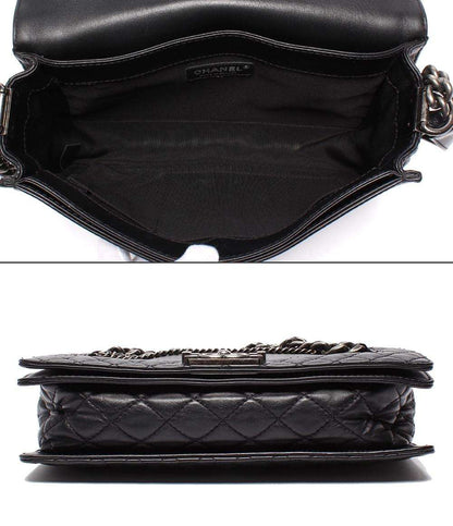 CHANEL チェーンショルダーバッグ ボーイシャネル28 チェーン ディティール ガンメタリック マトラッセ ラムスキン レディース シャネル