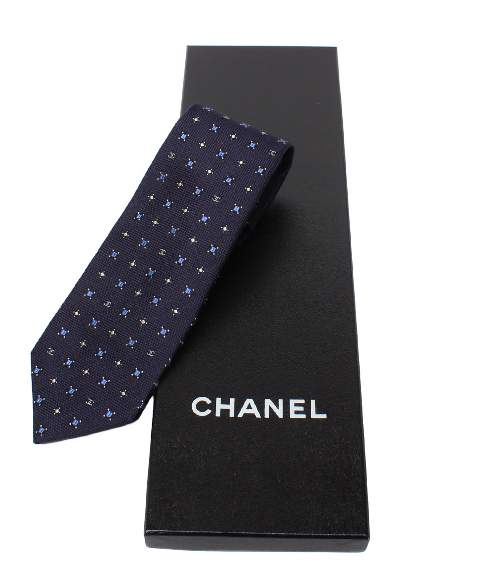 美品 CHANEL シャネル ココマーク ドット柄 ネクタイ ネイビー 紺 美品 CHANEL ネクタイ シルク100％ ココマーク メンズ シャネル