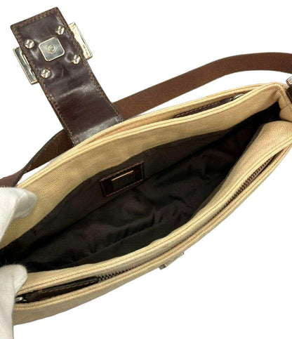 FENDI ショルダーバッグ 肩掛け ズッカ レディース フェンディ