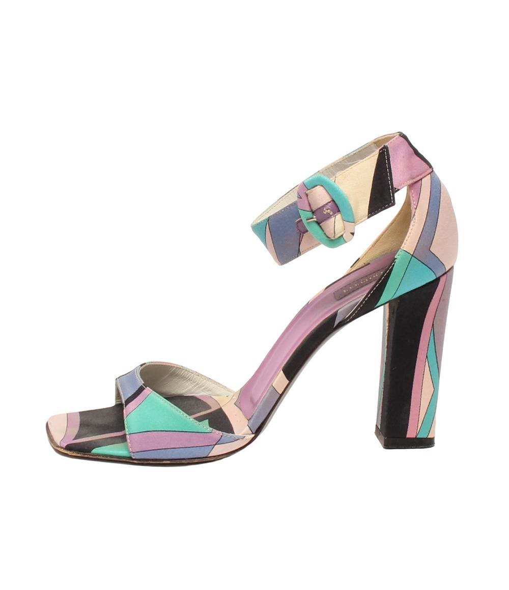 エミリオプッチ42ウールベスト未使用(FRA38) Amazon | EMILIO PUCCI(エミリオプッチ)レディース プッチ柄