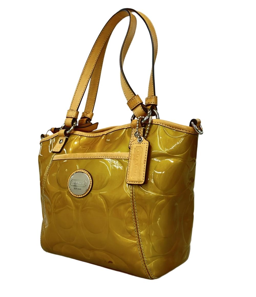 未使用級　coach コーチ　舟形　2way バッグ　ゴールド金具　シボ革 COACH 2WAYハンドバッグ ショルダーバッグ エナメル シグネチャー