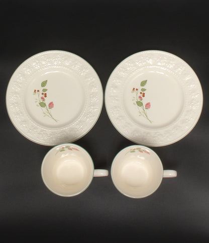 美品 WEDGWOOD プレート 皿 20cm マグカップ 4点セット フェスティビティ ラズベリー ウエッジウッド