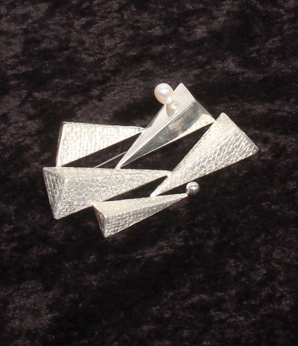 恵久 ブローチ SV パール レディース