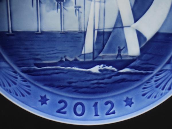 美品 Royal Copenhagen イヤープレート 飾り皿 18cm 2012 ロイヤルコペンハーゲン
