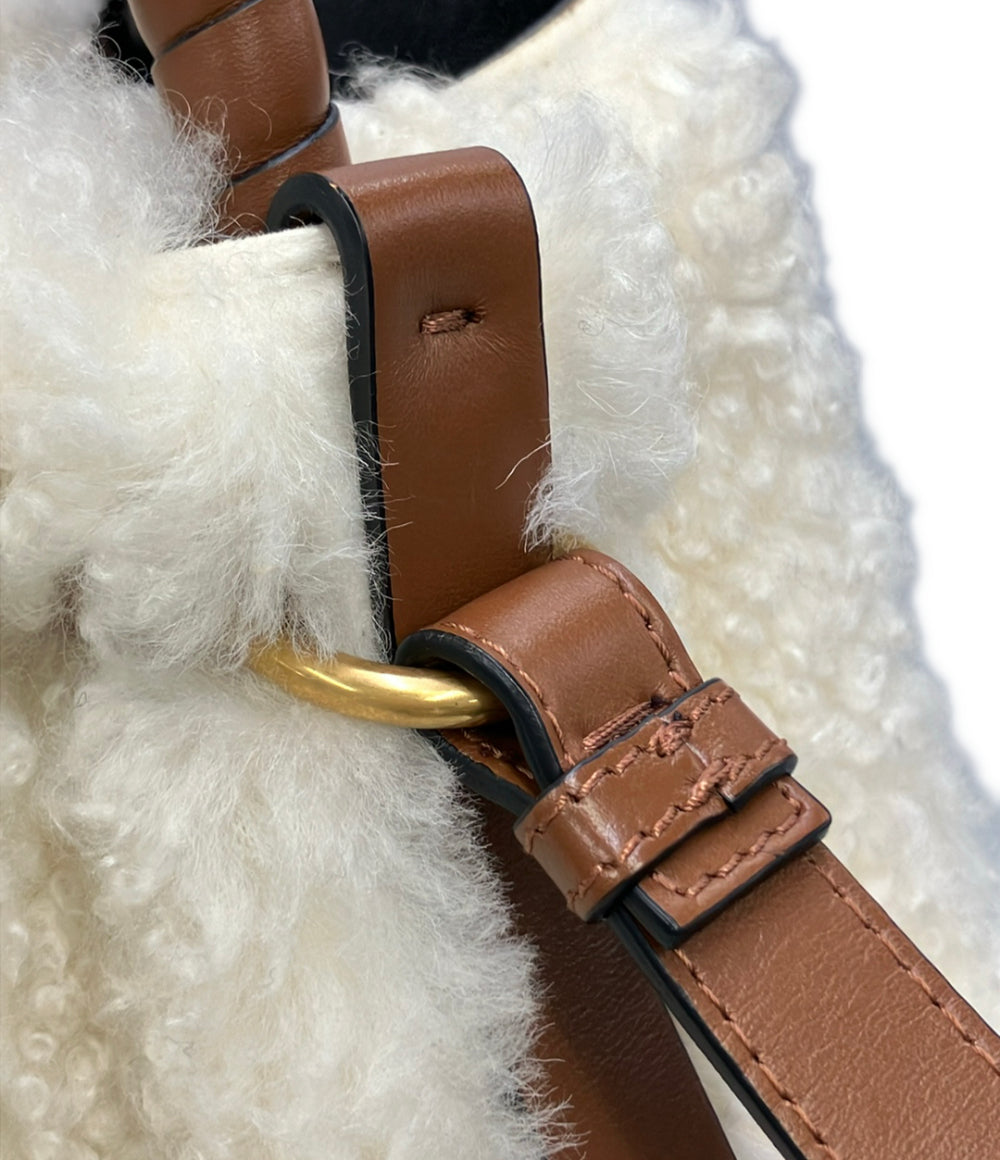 Chloe ショルダーバッグ 斜め掛け Marcie Bucket Bag Tan レディース クロエ