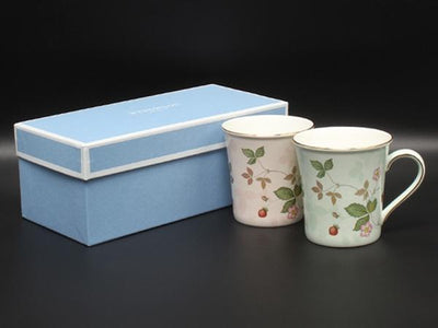 美品 WEDGWOOD マグカップ 2点セット ペア ワイルドストロベリー パステルマグ グリーン ピンク ウエッジウッド