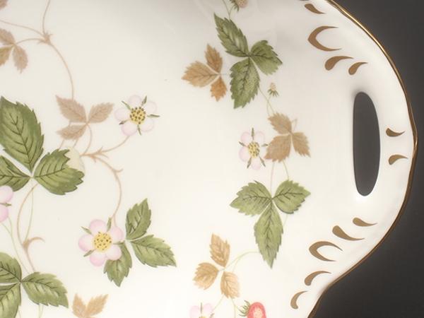 美品 ウエッジウッド ウィンザートレイ 皿 20cm ワイルドストロベリー WEDGWOOD