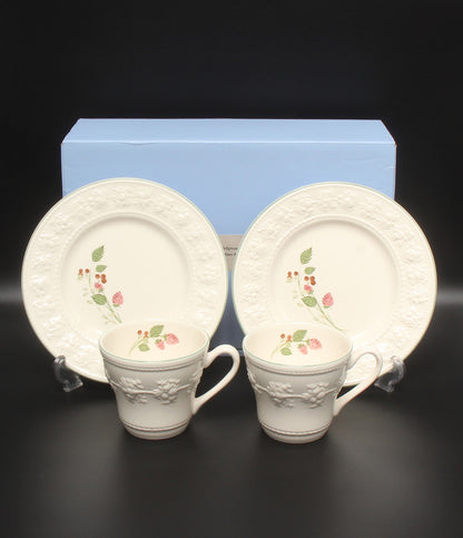美品 WEDGWOOD プレート 皿 20cm マグカップ 4点セット フェスティビティ ラズベリー ウエッジウッド