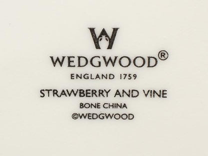 美品 WEDGWOOD サラダソーサー 皿 2点セット 17cm ストロベリー&バイン ウエッジウッド