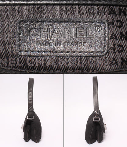 CHANEL ショルダーバッグ 肩掛け シルバー金具 9番台 レディース シャネル