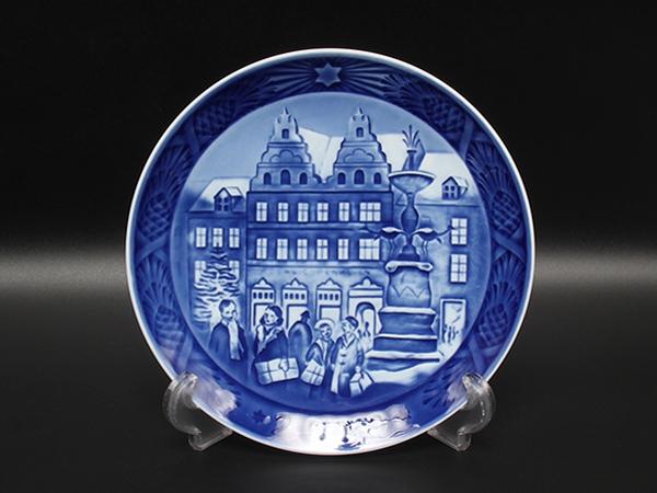 美品 Royal Copenhagen イヤープレート 飾り皿 18cm 2009 ロイヤルコペンハーゲン