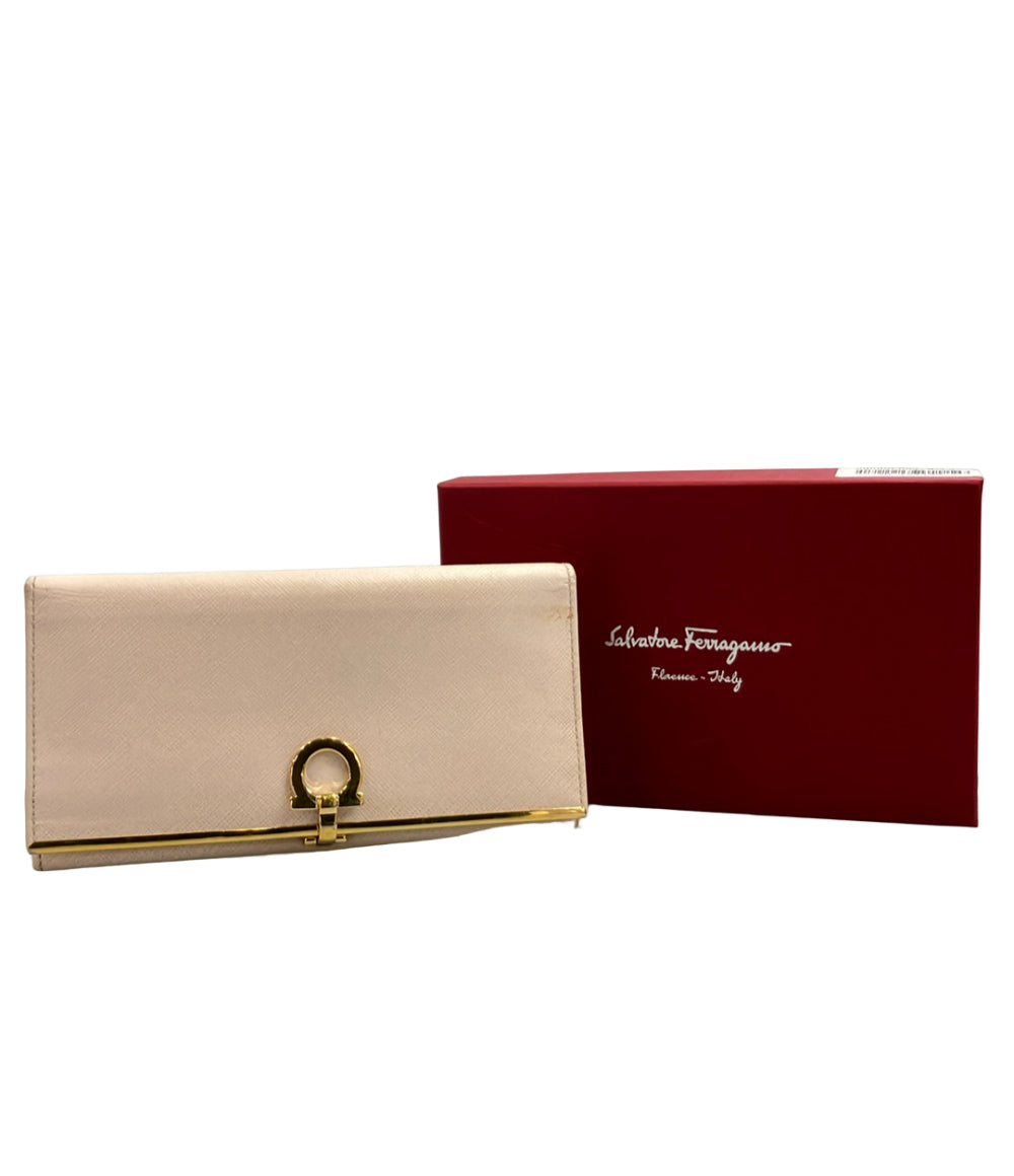 Salvatore Ferragamo 長財布 ガンチーニ レディース サルヴァトーレフェラガモ