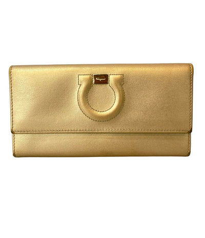 美品 サルヴァトーレフェラガモ 二つ折り長財布 ガンチーニ レディース Salvatore Ferragamo