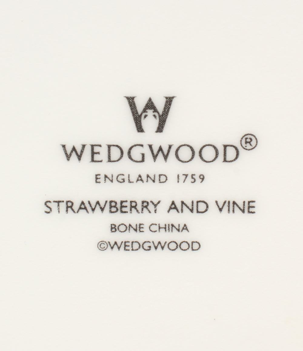 美品 WEDGWOOD サラダソーサー 皿 2点セット 17cm ストロベリー&バイン ウエッジウッド