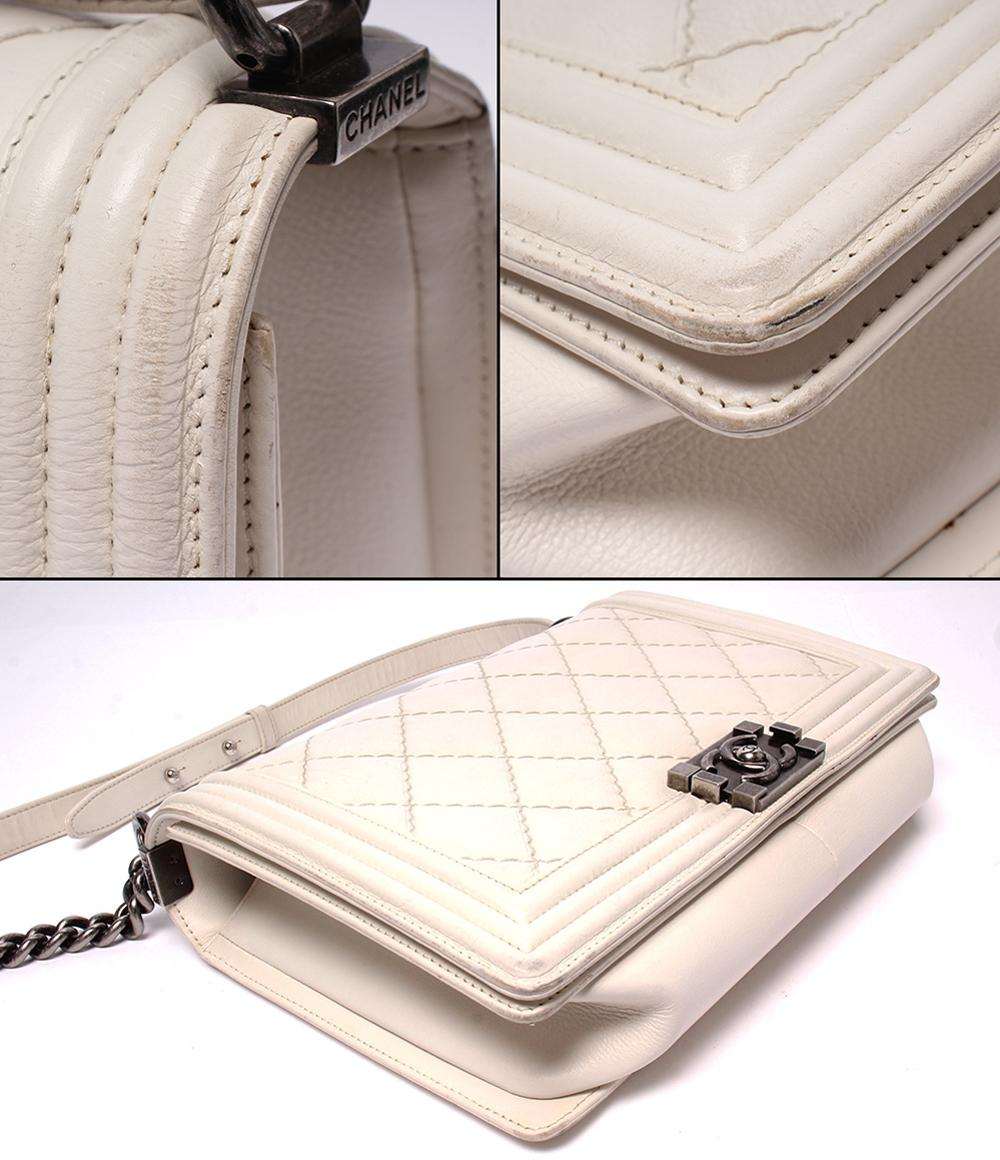 CHANEL チェーンショルダーバッグ 18番台 マトラッセ シルバー金具 ボーイシャネル レディース シャネル