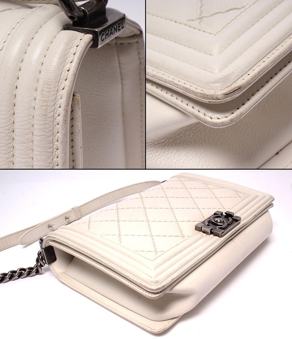 CHANEL チェーンショルダーバッグ 18番台 マトラッセ シルバー金具 ボーイシャネル レディース シャネル
