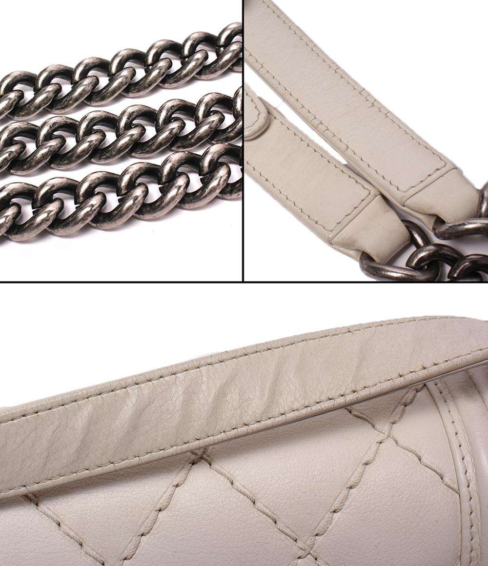 CHANEL チェーンショルダーバッグ 18番台 マトラッセ シルバー金具 ボーイシャネル レディース シャネル