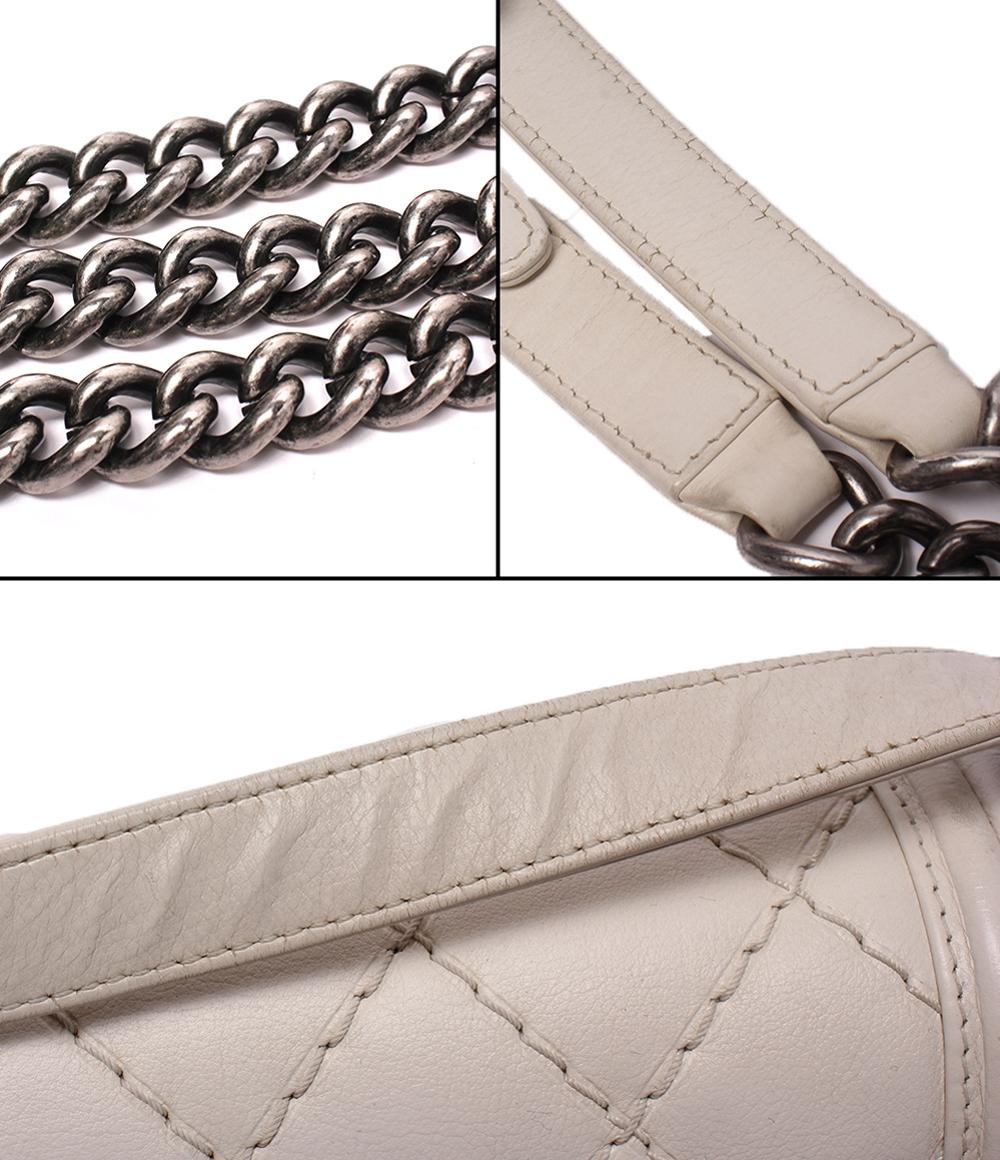 CHANEL チェーンショルダーバッグ 18番台 マトラッセ シルバー金具 ボーイシャネル レディース シャネル