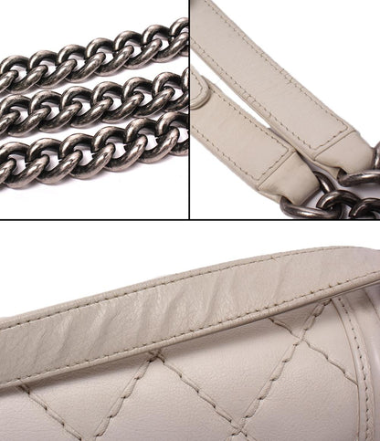 CHANEL チェーンショルダーバッグ 18番台 マトラッセ シルバー金具 ボーイシャネル レディース シャネル