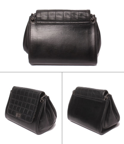 CHANEL チェーンショルダーバッグ 肩掛け 斜め掛け シルバー金具 6番台 チョコバー 2.55 レディース シャネル
