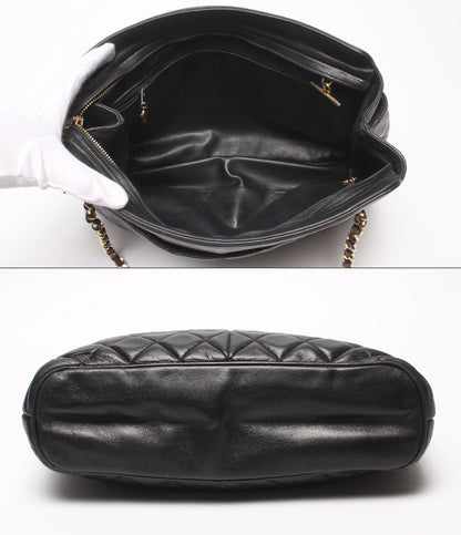 CHANEL チェーンショルダーバッグ 肩掛け 1番台 ゴールド金具 マトラッセ レディース シャネル