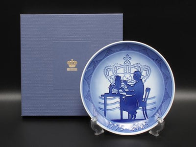 美品 Royal Copenhagen イヤープレート 飾り皿 250周年記念 1775-2025 18cm ロイヤルコペンハーゲン