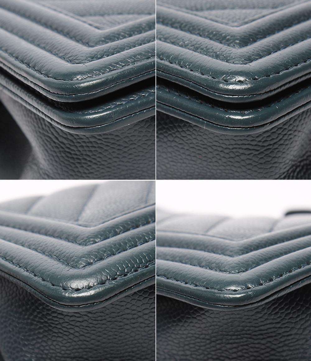 【美品級】CHANEL（シャネル）キャビアスキン　Vステッチ　ボーイシャネル CHANEL - ボーイシャネル Vステッチ キャビアスキン チェーン