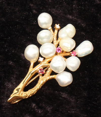 ブローチ K18 淡水パール ルビー ダイヤ0.03ct レディース