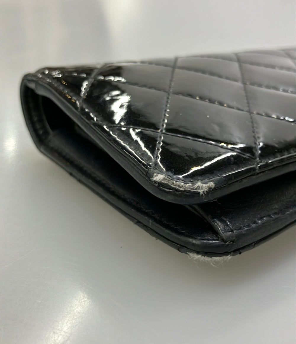 CHANEL 二つ折り財布 エナメル パテントレザー マトラッセ レディース シャネル