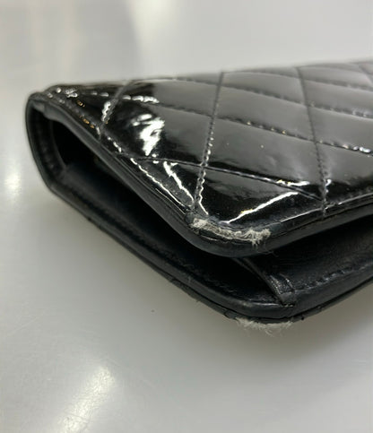 CHANEL 二つ折り財布 エナメル パテントレザー マトラッセ レディース シャネル
