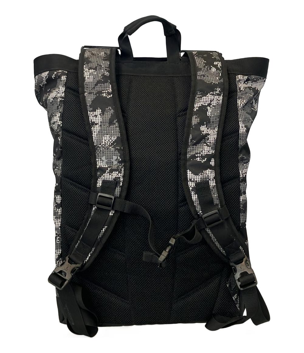 美品 アンダーアーマー リュック カモフラ柄 メンズ UNDER ARMOUR