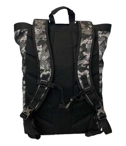 美品 アンダーアーマー リュック カモフラ柄 メンズ UNDER ARMOUR
