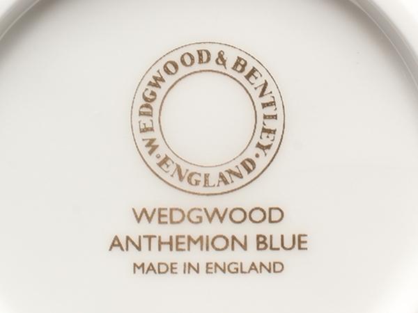 美品 WEDGWOOD カップ＆ソーサー 2客セット ペア アンセミオンブルー カメオ ウエッジウッド