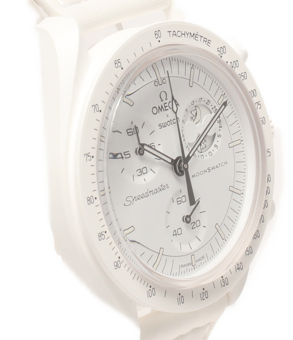 美品 Swatch OMEGA 腕時計 スヌーピー SNOOPY BIOCERAMIC MOONSWATCH MISSION TO THE MOONPHASE クオーツ ホワイト SO33W700 レディース メンズ