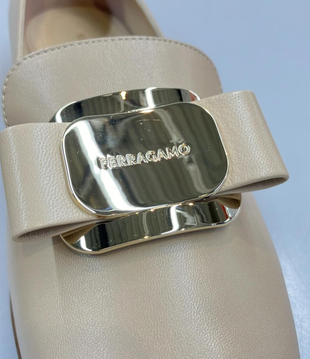 美品 フェラガモ ローファー モカシン ヴァラ レディース SIZE 7 (L) FERRAGAMO