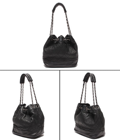 CHANEL チェーンショルダーバッグ 肩掛け シルバー金具 マトラッセ 巾着 10番台 レディース シャネル